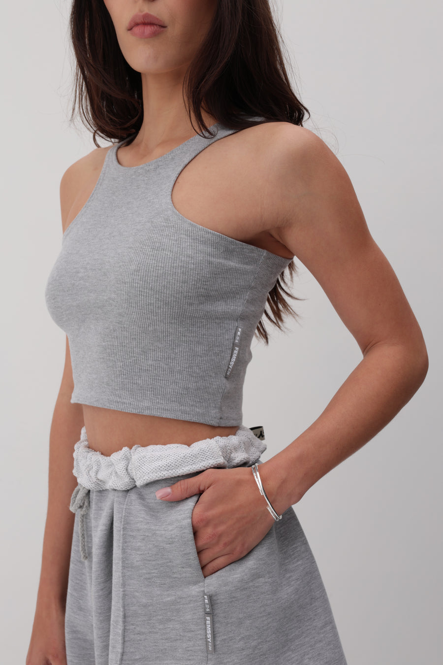 MIDLINE TOP GREY