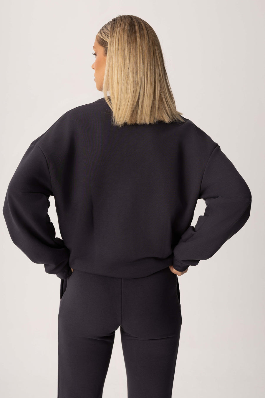 TAYA CREWNECK GRAPHITE