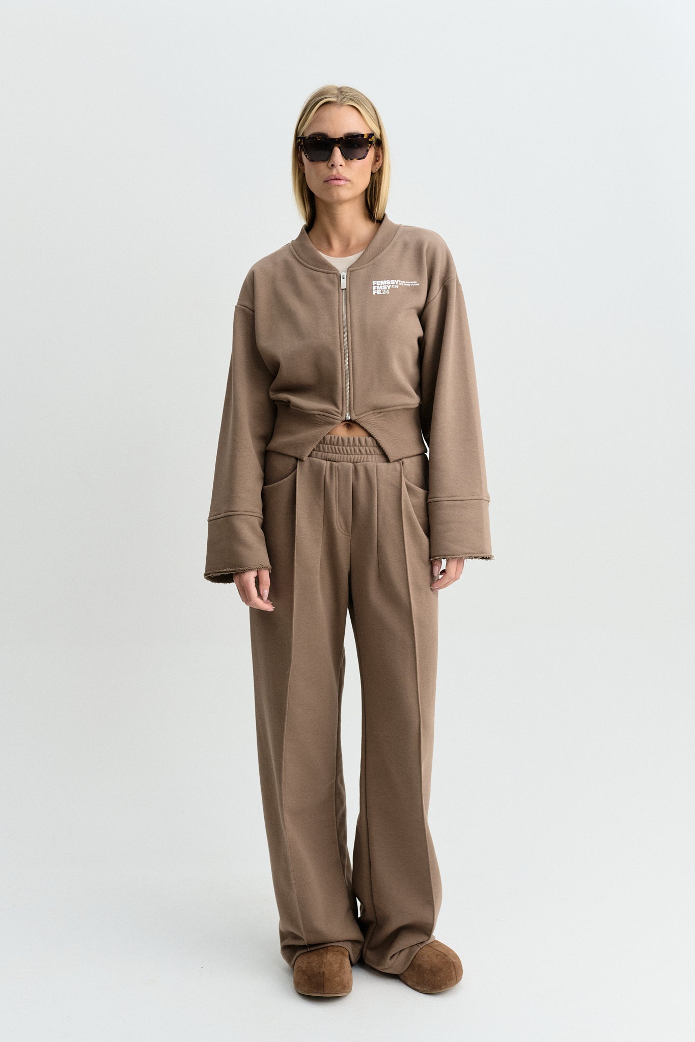 SCULP ZIP UP SWEATSHIRT TAUPE