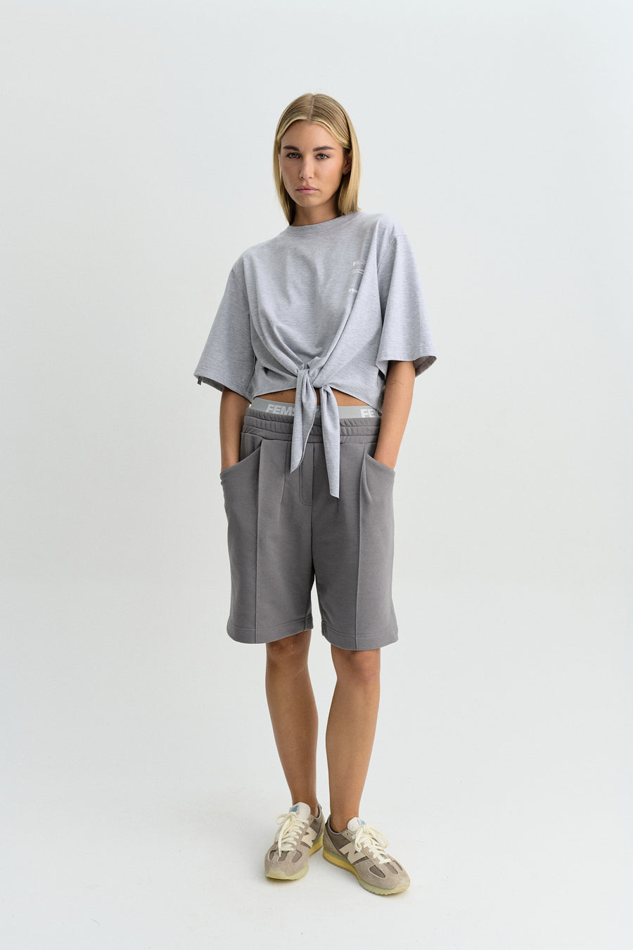 CREASE SWEATHORTS GREY
